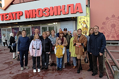Работники Спецпредприятия посетили театральное представление